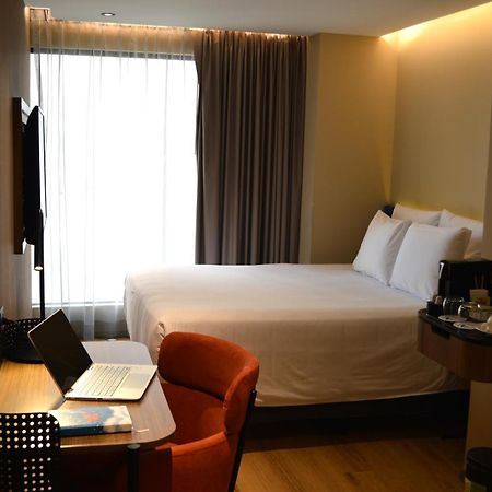 Novotel Mexico City Centro Historico Екстериор снимка
