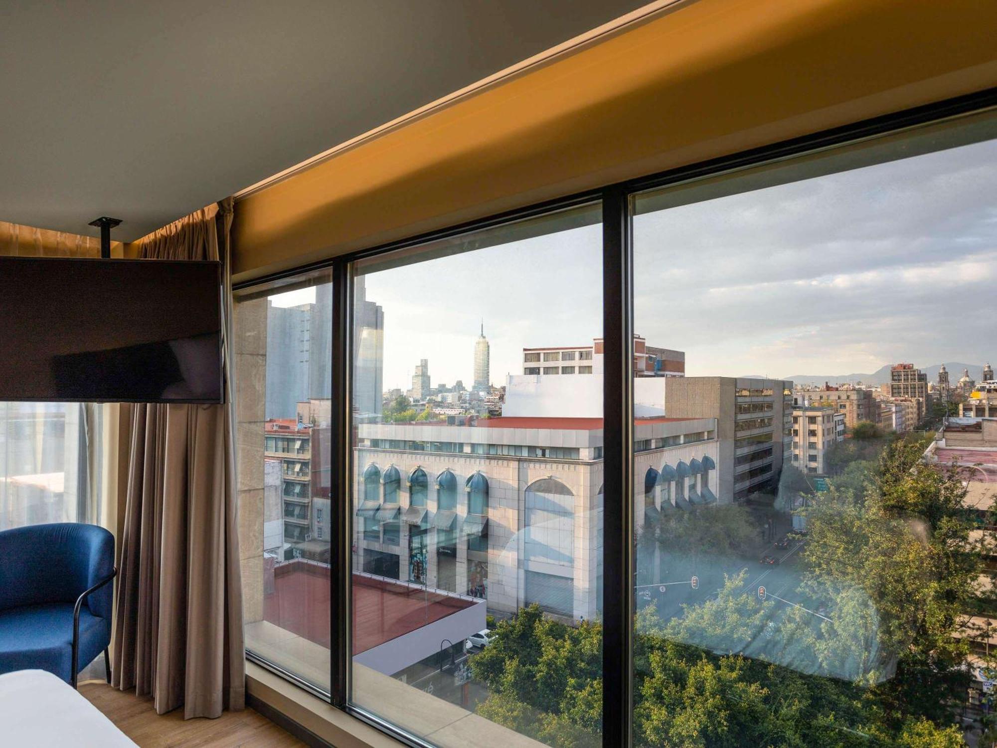 Novotel Mexico City Centro Historico Екстериор снимка